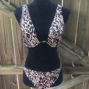 Stylish Swimwear 2 Piece Bikini Swimsuit Multicolor Animal Print Size M
